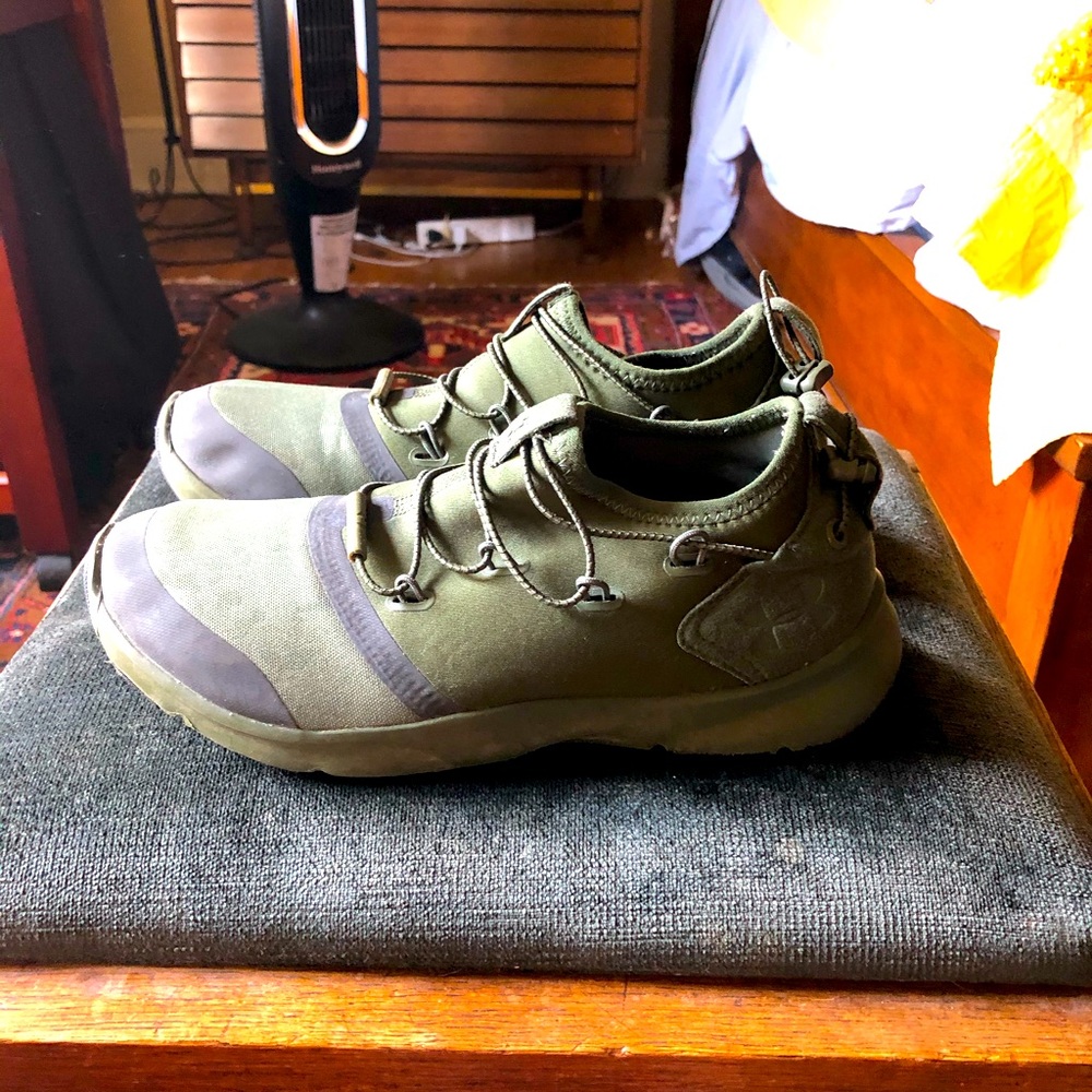 Boys Under Armour sneakers
